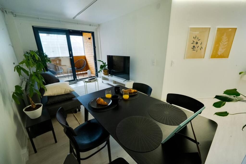 3H,K,P - Keskellae Tamperetta Kaunis Parvekkeellinen Uusittu Kolmio Apartment Exterior photo